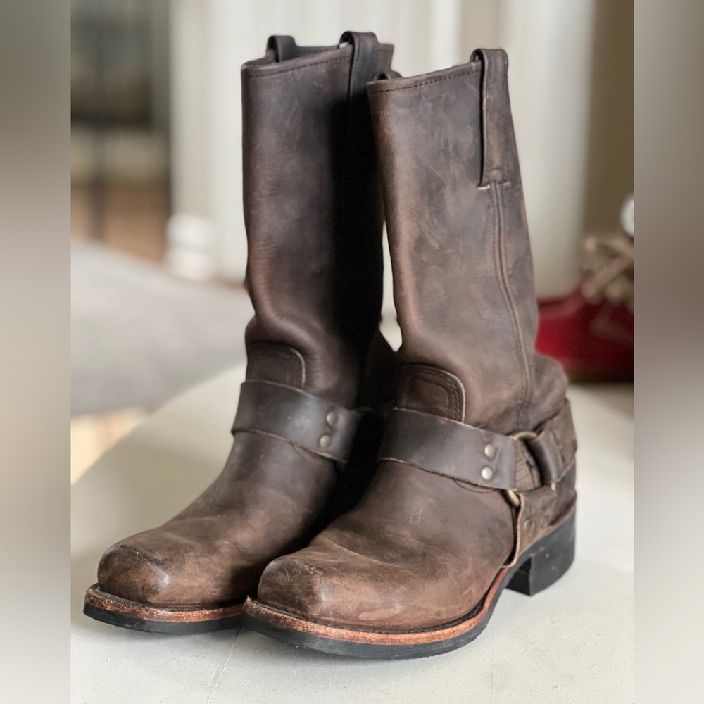 FRYE AND CO. Brown Leather Harness Heeled Boots